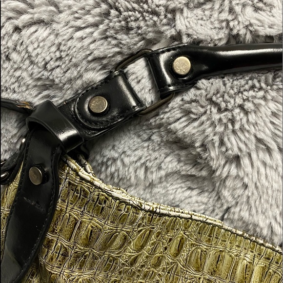 Gator print (100% PVC, no gators injured) shoulder bag - Picture 4 of 8